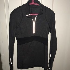 Lululemon black pullover